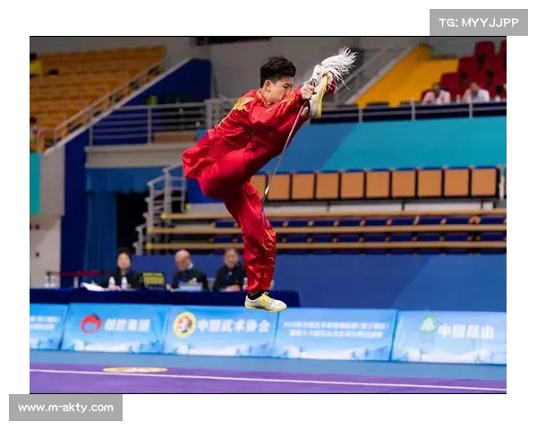 男子太极拳太极剑全能赛，刘德文高分夺冠